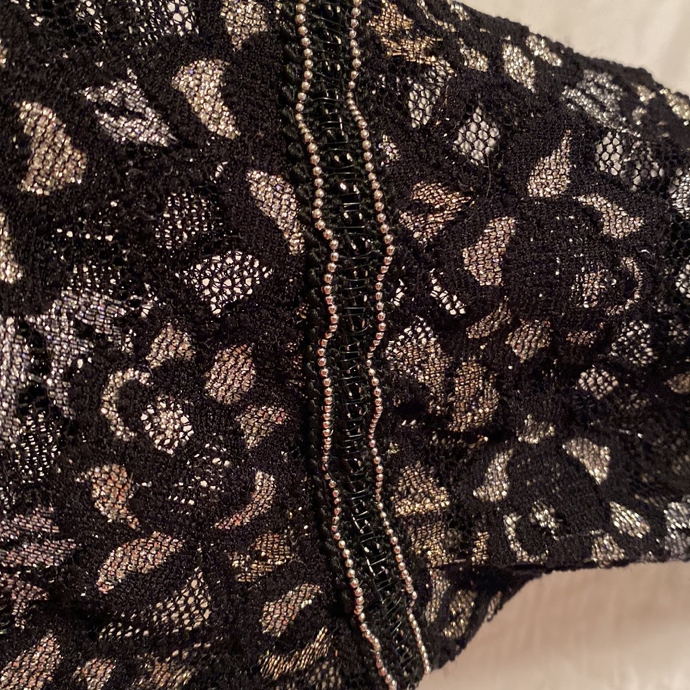Lace top - Picture 3 of 8